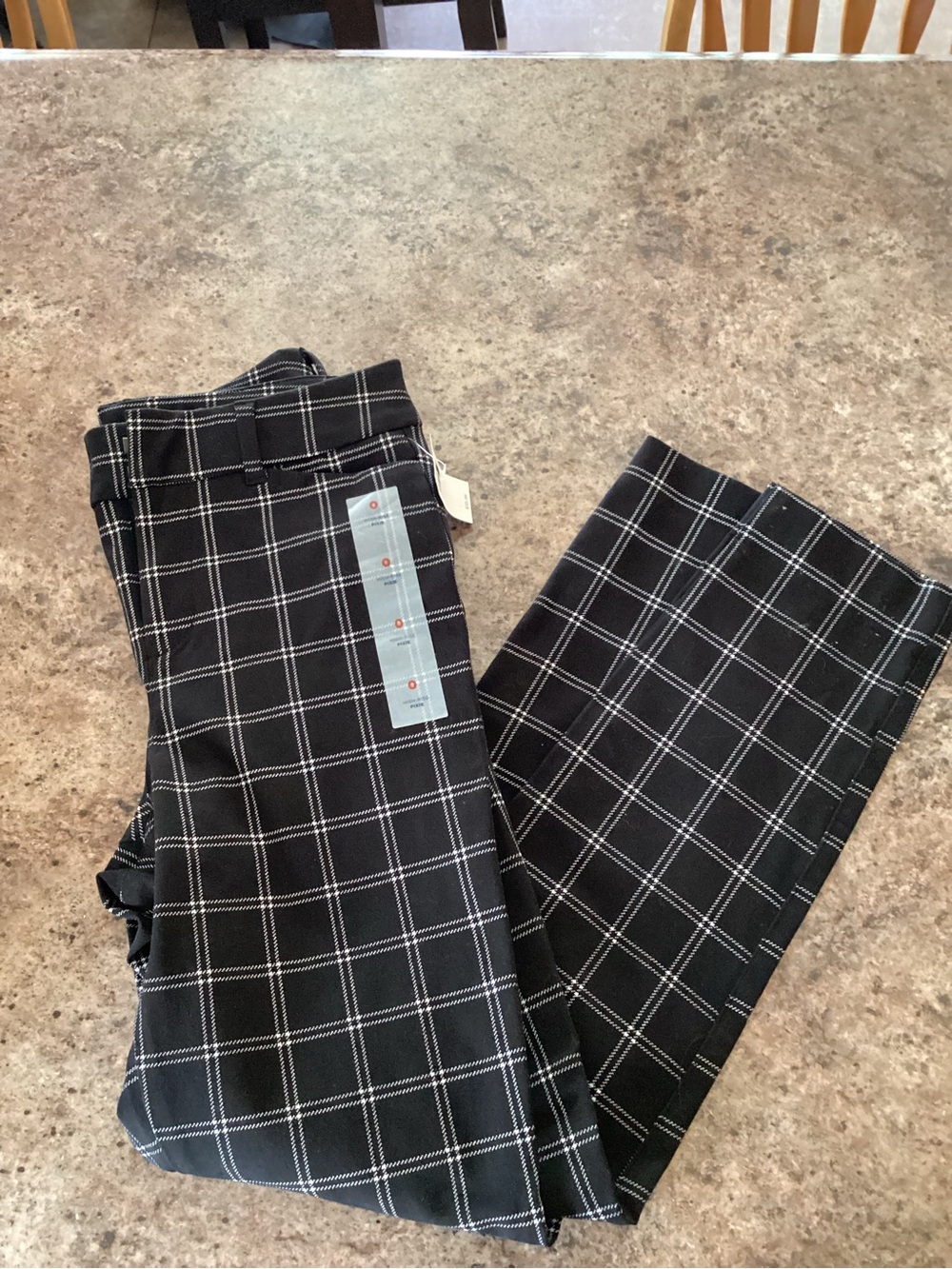 Old Navy Black Windowpane Pixie High-Rise Pants